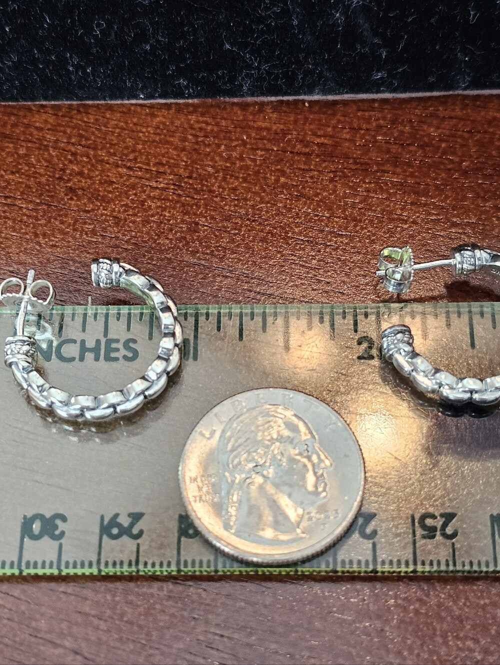 JAI by John Hardy Sterling Silver Textured Integrated Solid Chain Hoops 1” - Picture 16 of 16